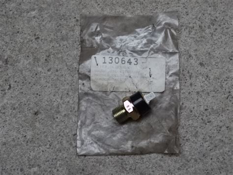 Oil Pressure Sensor for DAF 95 XF Sensor DAF 130643 Oldtimer buy 10
