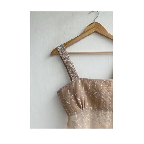 Embroidered back bow top – Kaveri Collective