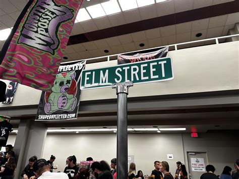Gathering of the Ghouls at the Mesa Convention Center : r/phoenix