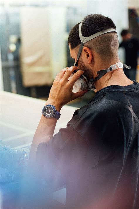 Zenith partners with Felipe Pantone to reveal Defy Extreme Felipe ...