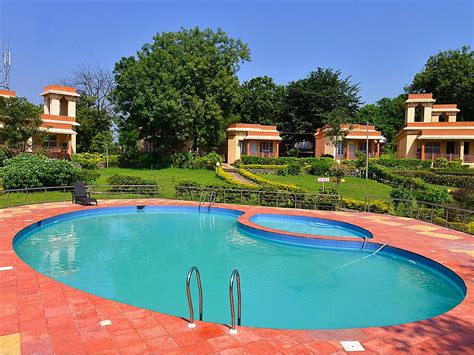 Dhamnod Tourism: All You Need to Know Before You Go (2024)