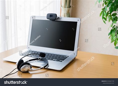 Camera On Computer 的图像结果