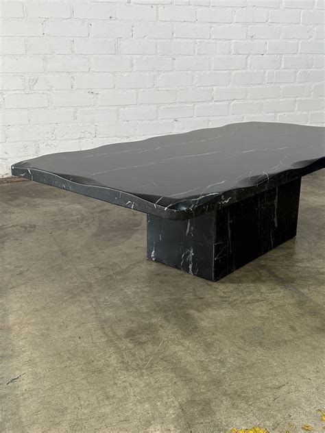 Free form wavy coffee table — VINTAGE ON POINT