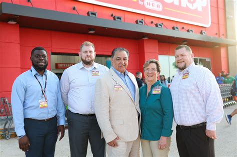 Joe V’s Smart Shop opens first store in Dallas at Wheatland/67 - H-E-B ...