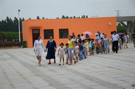 热烈欢迎双语小博士幼儿园与维多利亚幼儿园前来河南师大附中双语国际学校参观体验