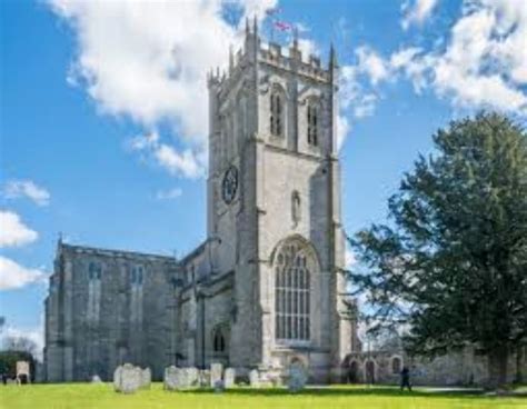 Christchurch Priory , bournemouth, United Kingdom - Top Attractions ...