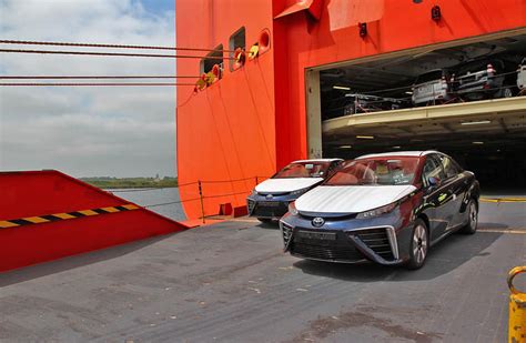 First shipment of Toyota Mirai FCV reaches the UK | Autocar Professional