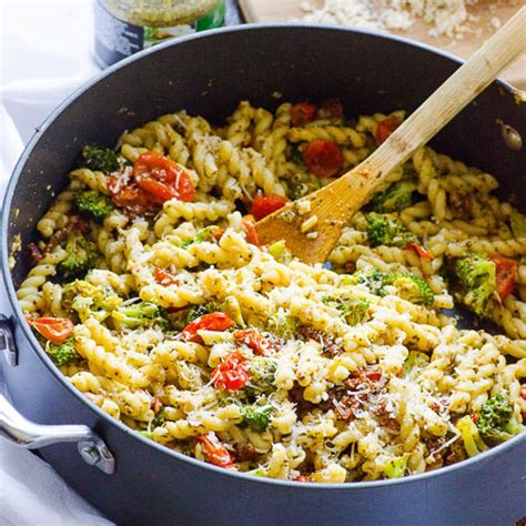 Healthy Pesto Pasta - iFoodReal.com