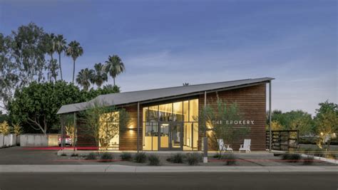 Small Office Building 的图像结果