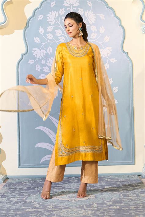 Embroidered Yellow Kurta Set with Pants (Ready To Ship) – Gyans