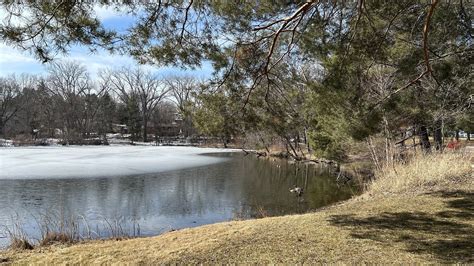 Weekend weather: Warm temps, breezy Saturday | MPR News