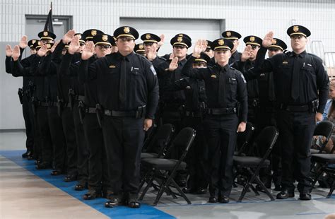 Tulsa Police Department graduates 25 new police officers | Verified ...