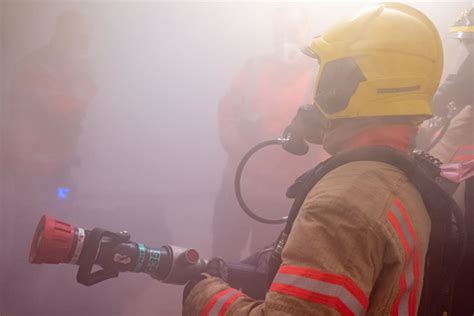 High-Rise Traning 的图像结果