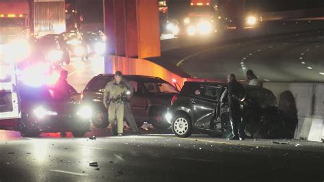 Deadly crash prompts closure on Southern California freeway