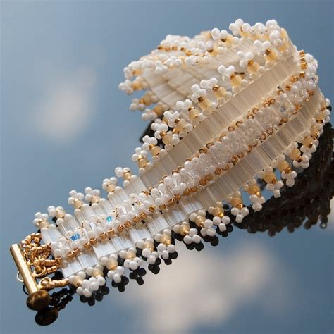 Free Tutorials Using Tila Beads 的图像结果