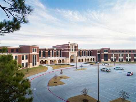 Project Spotlight: Grand Oaks High School - DBR