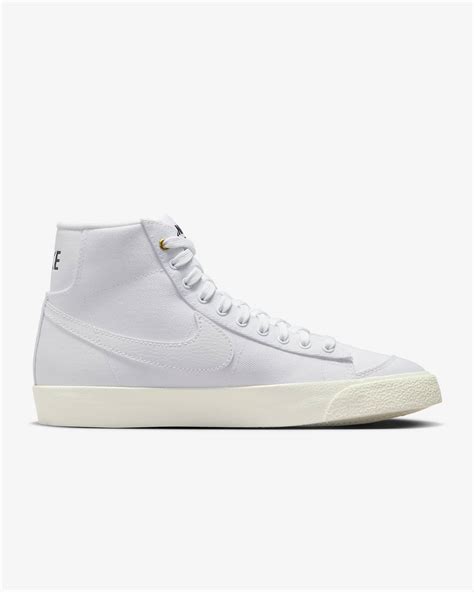 Nike Blazer Mid '77 Canvas Women's Shoes. Nike IN