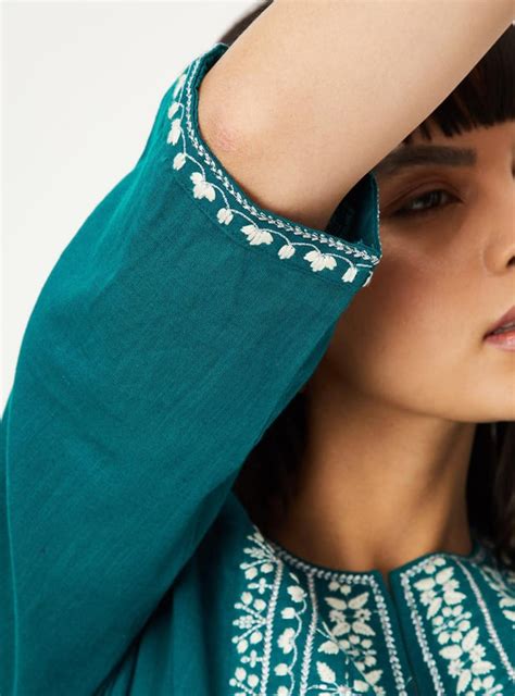 Buy Women Embroidered Kurta with Straight Pants Online at just Rs. 999. ...