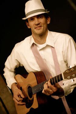 Johnny Flynn Live in London 的图像结果