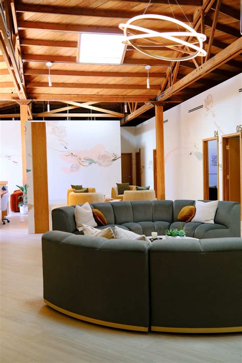 Kincove | Pico-Robertson Modern Creative Wellness Space, Los Angeles ...