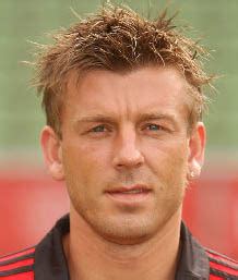 Bernd Schneider closer to comeback - eyes 2010 World Cup | TopNews