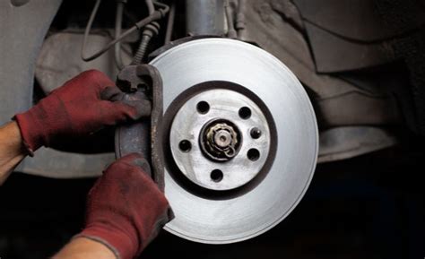 How to Remove Stuck Brake Disc 的图像结果