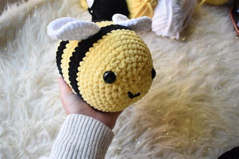 Image result for Crochet Bee Tutorial