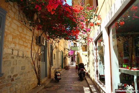 Syros Island - Mini Travel Guide