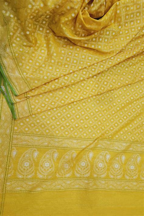 Shop Jamdani Sarees Online: Silk, Cotton & Linen | Best Prices