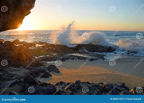 Sunset on Splashing Wave at Table Rock Beach in South Laguna Beach ...