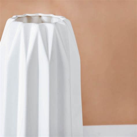 Geometric Textured Ceramic Vase White Large Online - Premium Vase ...