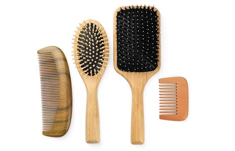 Brush vs Comb Hair: Which One is Best for Your Hair Type?