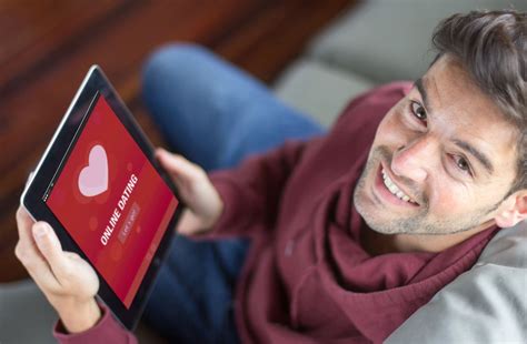 Does Accutane Cause Weight Gain? Separating Myths from Facts – Muscle Media