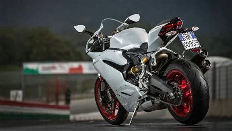 Image gallery: Ducati 959 Panigale - Overdrive