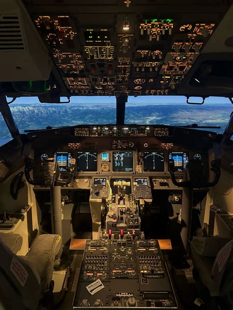B737 Cockpit 的图像结果