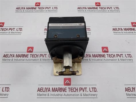United Electric J300 Pressure Controller 0–200Psi 15Amp - Aeliya Marine ...