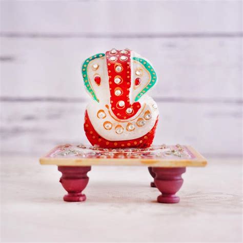 Send Good Luck Gift Basket Combo for Diwali Online - DW21-99501 | Giftalove