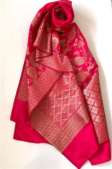 Pink Punch Paisley Embroidered Silk Stole – anokherang