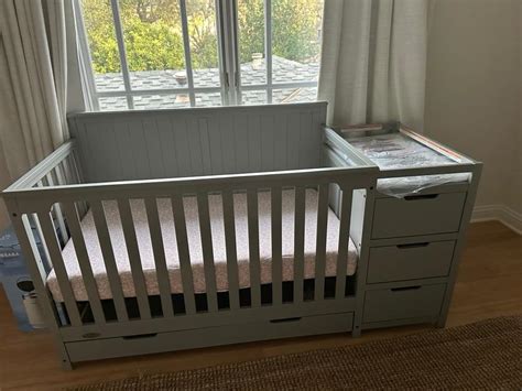 Graco Graco Hadley 4-in-1 Black Convertible Crib 04586-70B at Lowes.com
