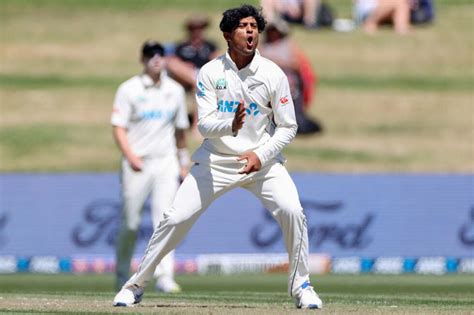 'Hard graft' from all-rounders leads South Africa fightback