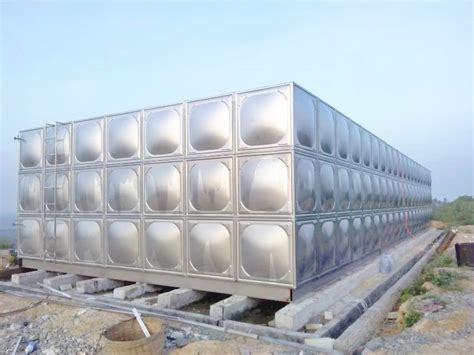 不锈钢水箱_苏州海川供水设备