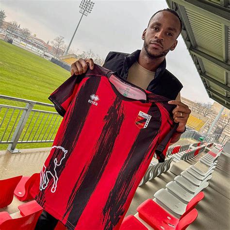 Forgotten Premier League star, 31, signs for Slovenian club - over a ...