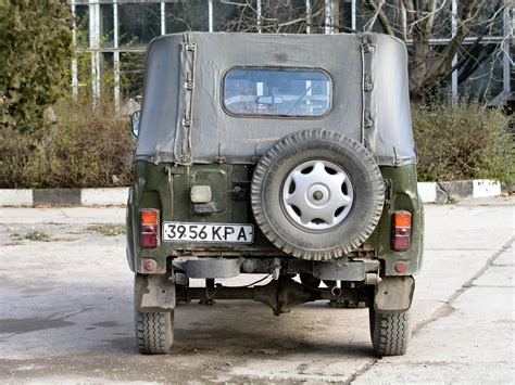 UAZ-469 Walk Around Page 1