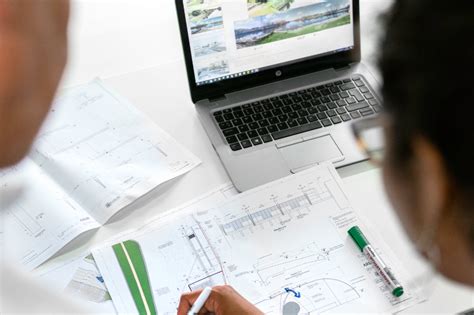 Architecture vs Structural Engineering 的图像结果