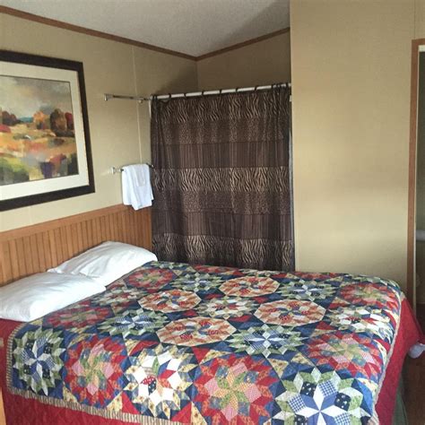 GRAND EAGLE FORD LODGE (Tilden) - Villa Reviews, Photos, Rate ...