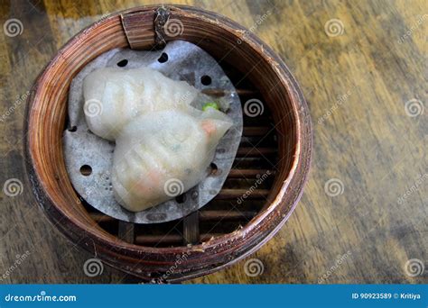 Steam Shrimp Dumplings , Ha Gao in Bamboo Basket Stock Image - Image of ...