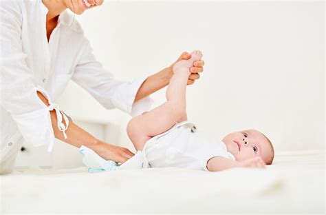 Diaper Changing Tutorial 的图像结果