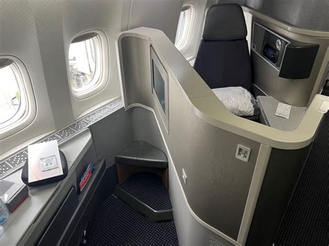 American Airlines Business Class 的图像结果