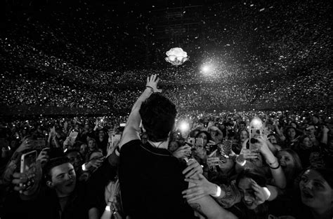 Shawn Mendes Shares Photos From World Tour Opening Show: Exclusive ...