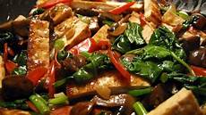 cucinare con il wok ricette come cucinare il tofu piccante con verdure deabyday tv cucinare con il wok ricette come cucinare il tofu piccante con verdure deabyday tv